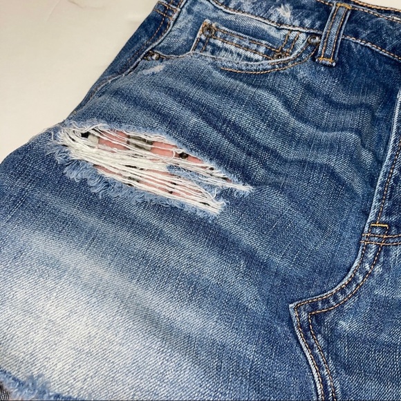 American Eagle Outfitters Destructed Jean Skirt 4 - Picture 3 of 13